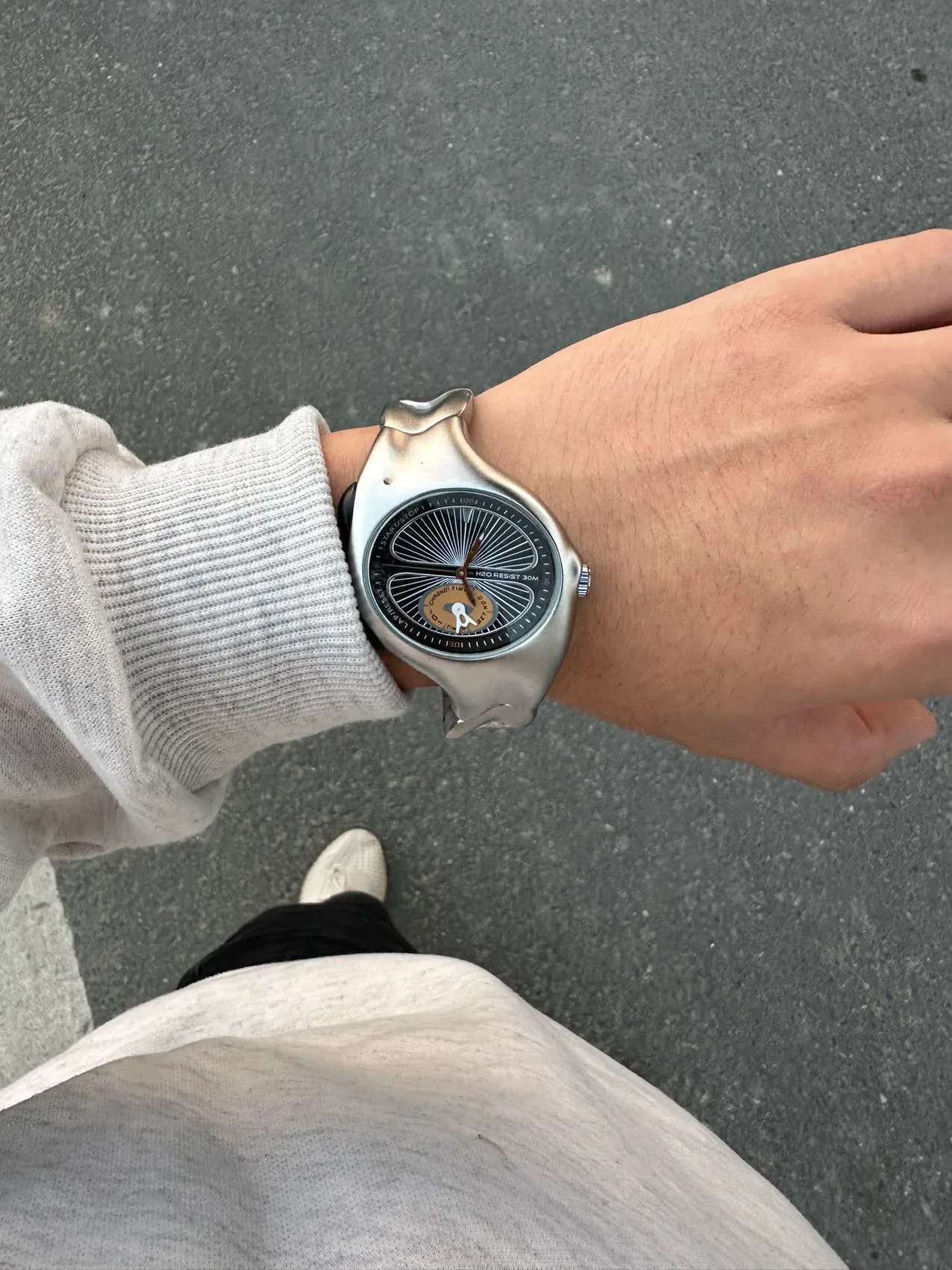 タイタニック Y2K VINTAGE Y2K Twisted Original CH Non-Nickel Trendy Retro Watch - Silver