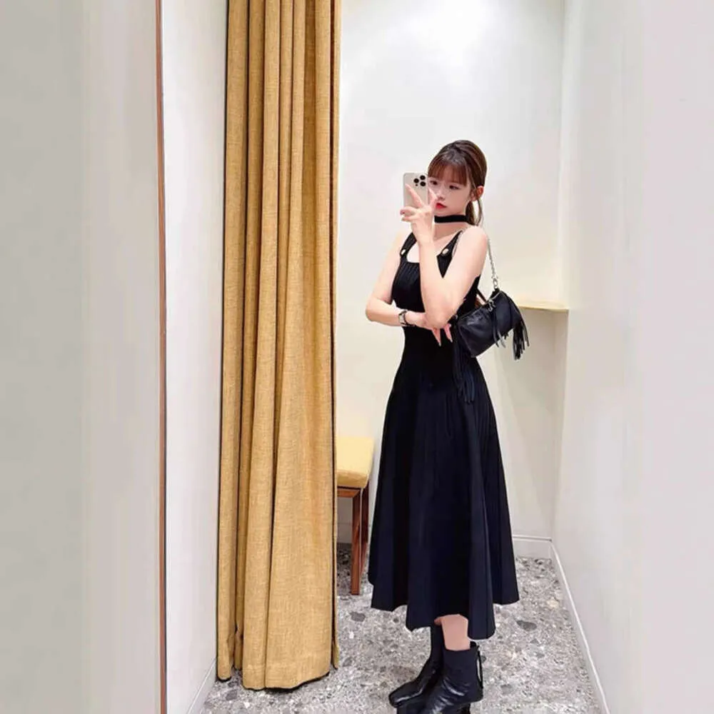 knee length vest dress 2026 Spring French B17 Black U-Neck Pleated Waist Knee-Length Knitted for Women Launchdate:2025-02-24