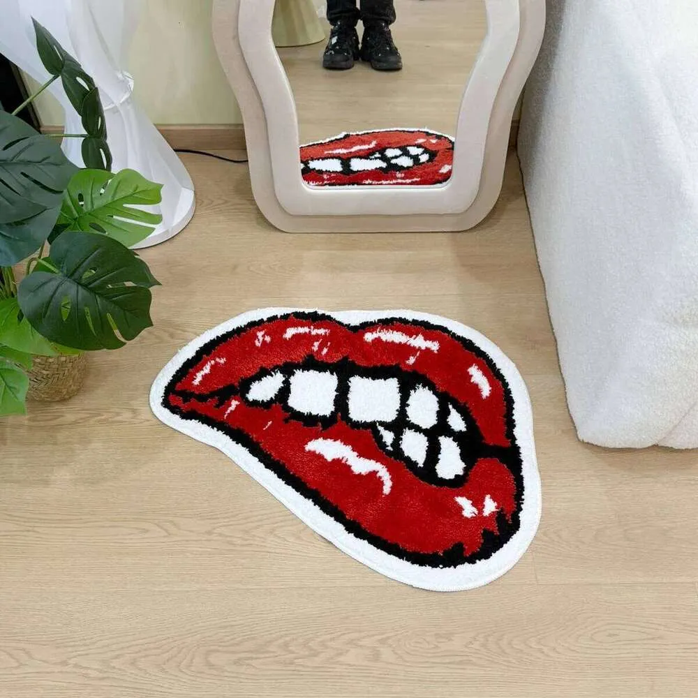 Bold Red Lips Tufted Rug Fluffy Anti-Slip Floor Mat 100% Polyester for ...