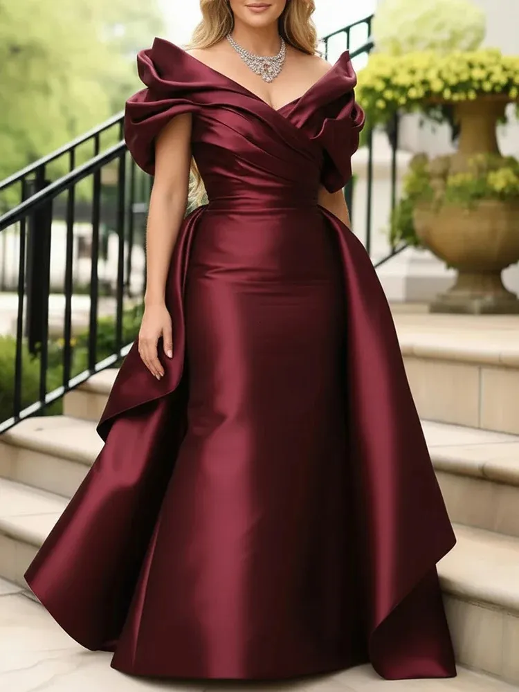 british formal dress Elegant Satin Women Evening Solid Sexy... From 34,9 € traditional british formal wear
