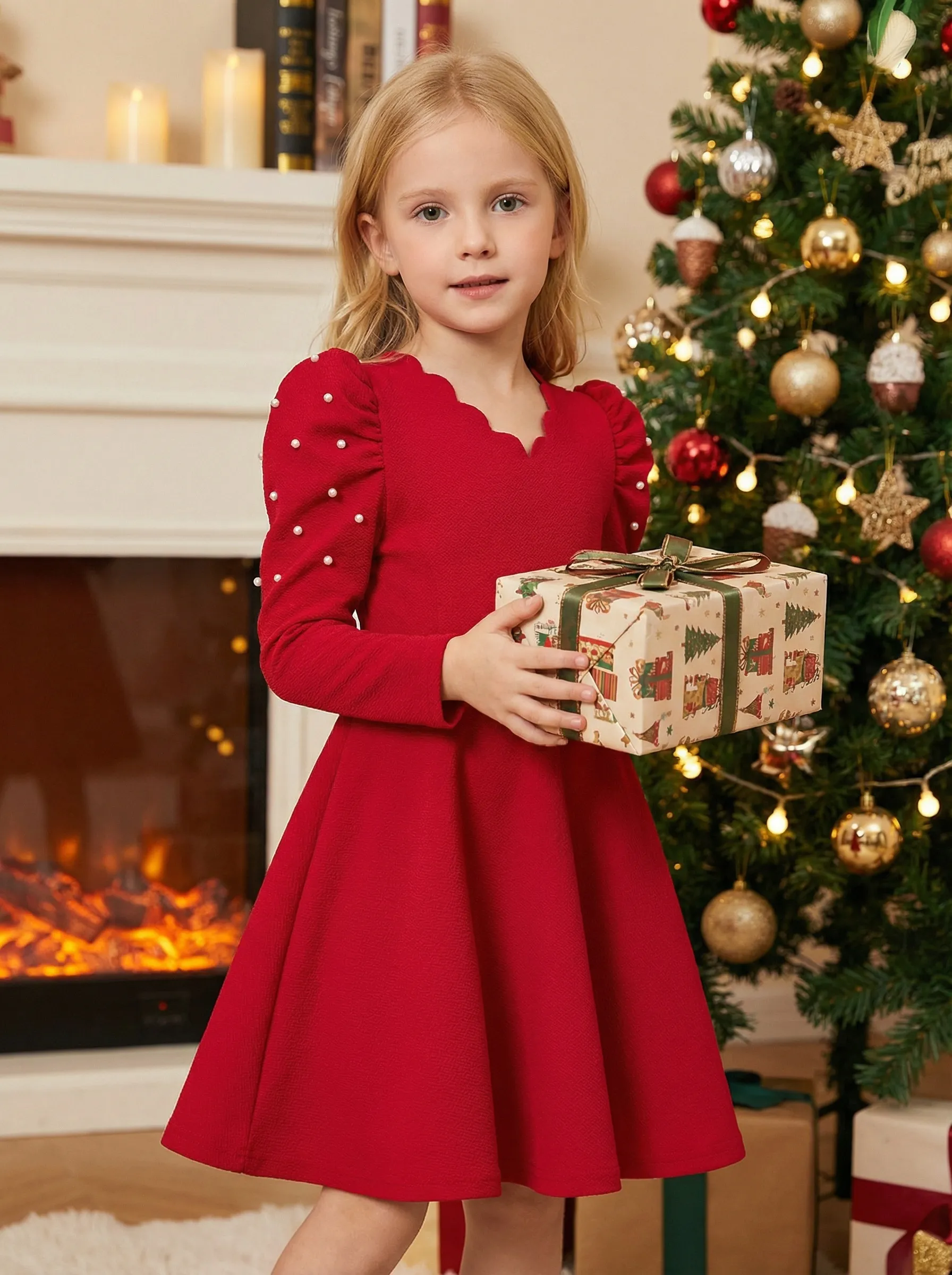 Girls Red Scalloped Neck Dress Beaded Puff... From 10,19 €