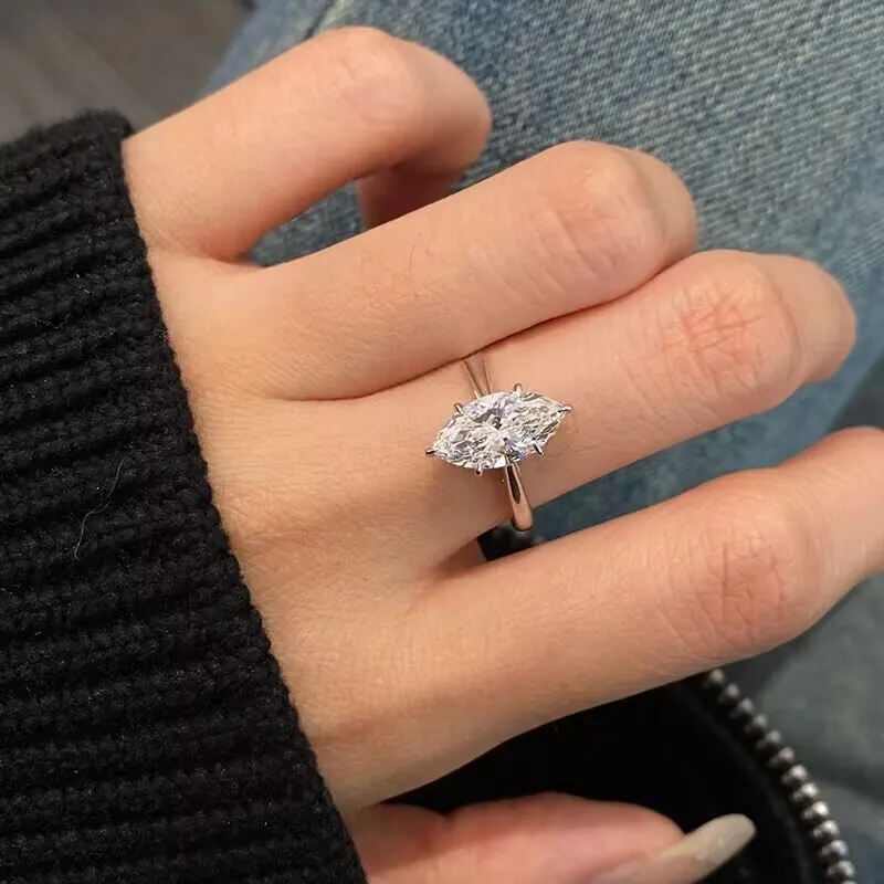 Marquise Cut Lab Grown Diamond Engagement Ring Set In Solid Gold_voghion.com