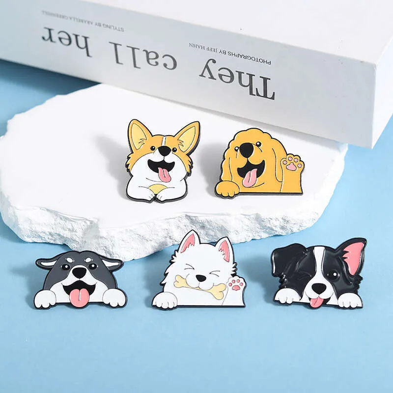 Spilla a forma di cane simpatica spilletta in metallo per zaino_voghion.com