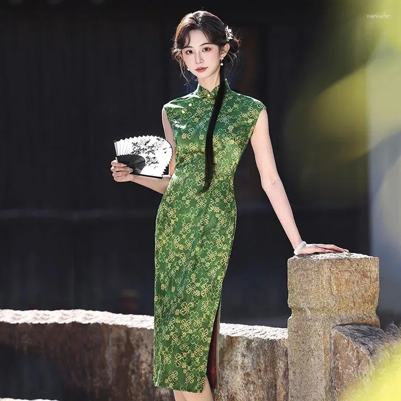 designer Ethnic Clothing Cheongsams for Young Girls Traditional Chinese  Print Sleeveless Slim Fit Qipao Dress - Retro Style