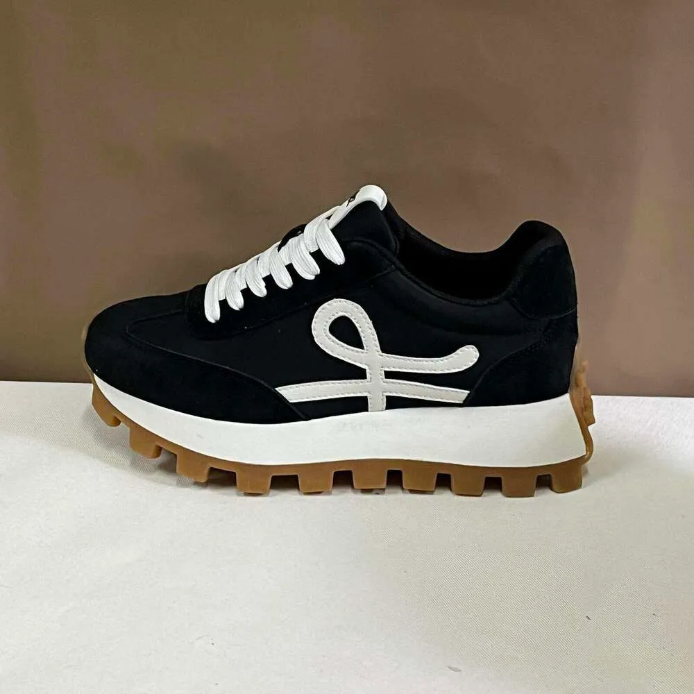 OKIMOZ Retro Chunky Platform Black White Casual Breathable Sneakers Light Weight Walking Shoes Anti Slip Gym Sneakers_voghion.com