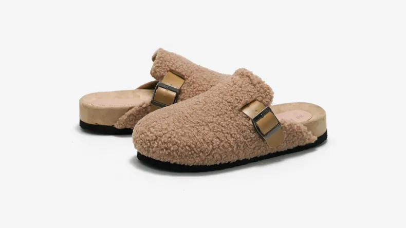 Camel Teddy Fleece Clogs For Winter Warmth With Adjustable Buckle_voghion.com