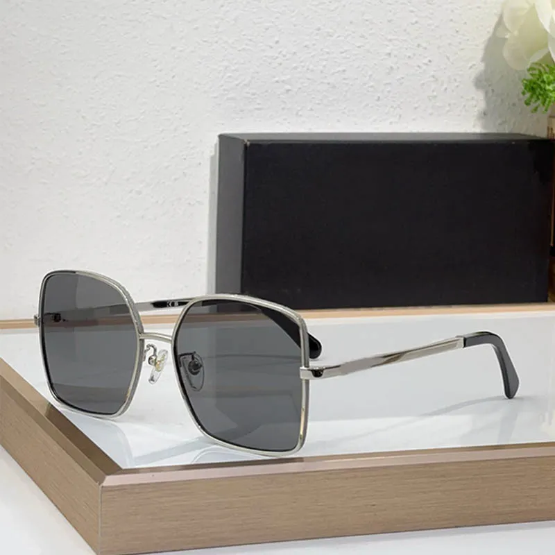 Women Oversized Rectangle Sunglasses UV400 Polarized Resin  display picture 3