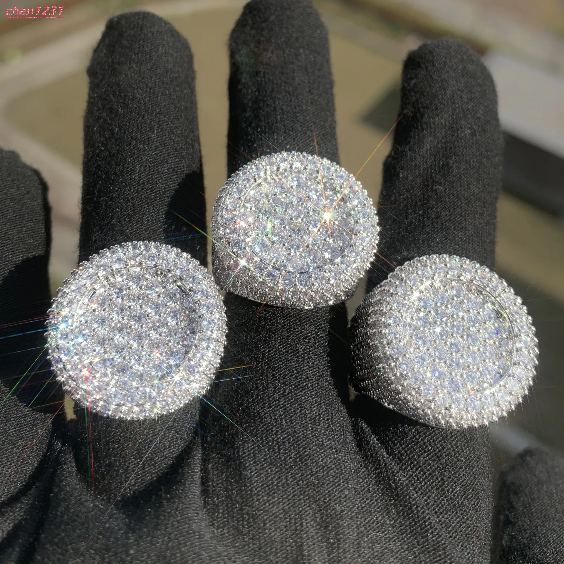 Bague ronde imposante pour homme, style hip-hop, sertie de pierres moissanite, bijou de rappeur, cadeau idéal_voghion.com