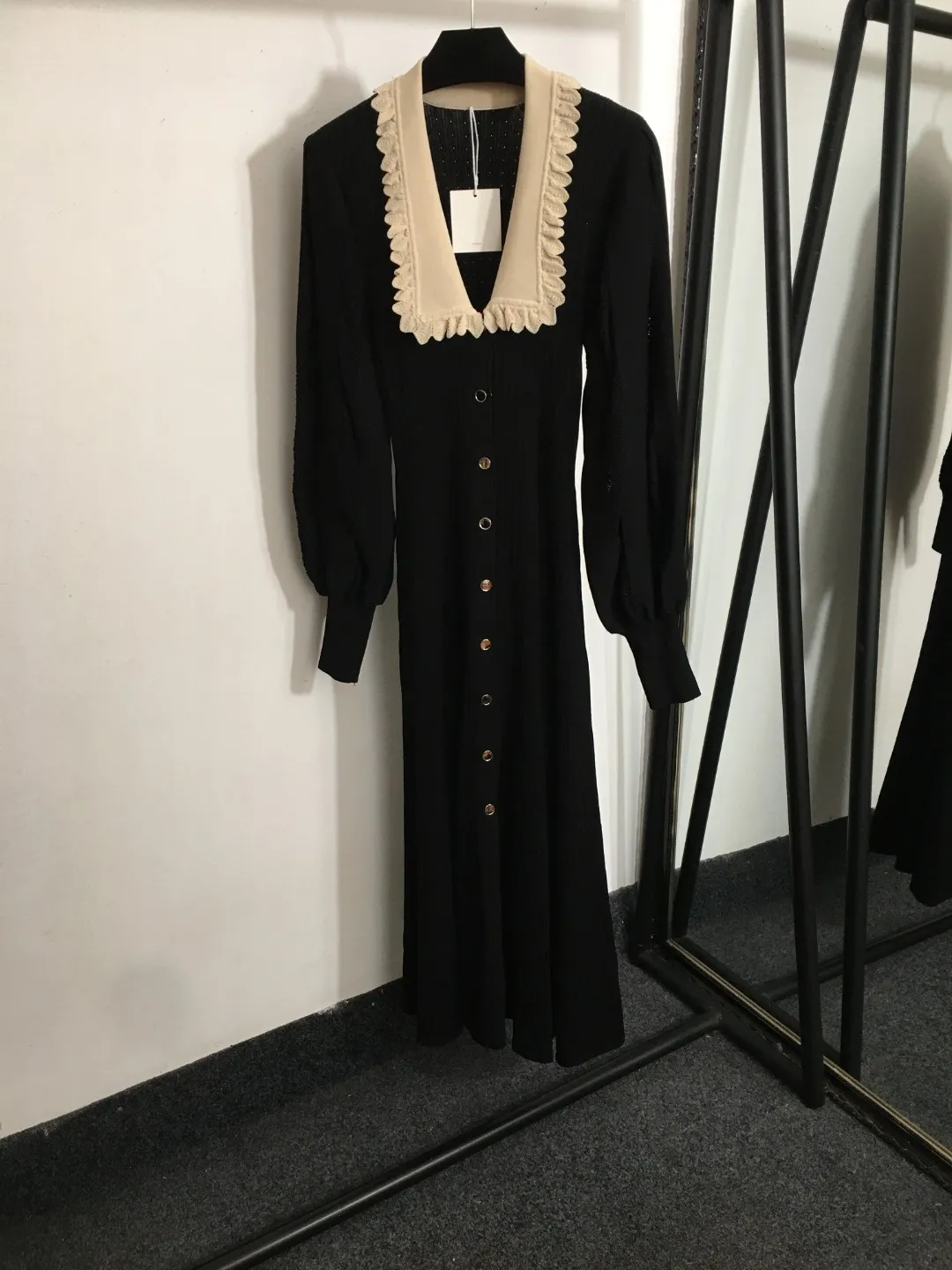 French Retro Colorblocked Lapel Lantern Sleeve Long-Sleeve Knitted Dress