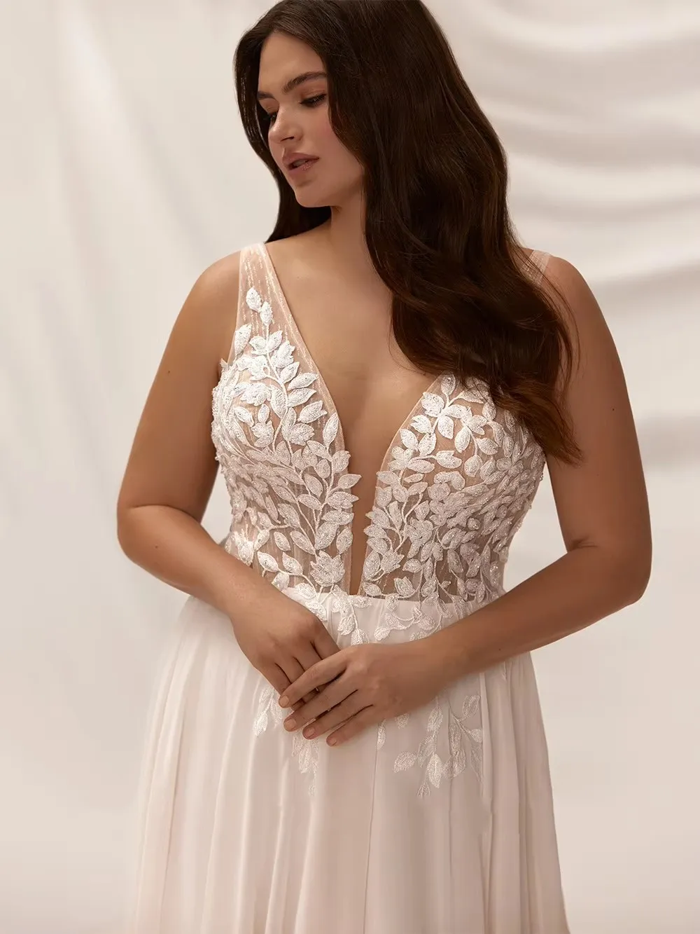 plus size summer beach wedding dresses Dress, Customized Sleeveless V Neck... From Donnaweddingdress17, Rs.11,885.84 As Picture avant-garde Discover the Hottest Street Size:Coat Size 52