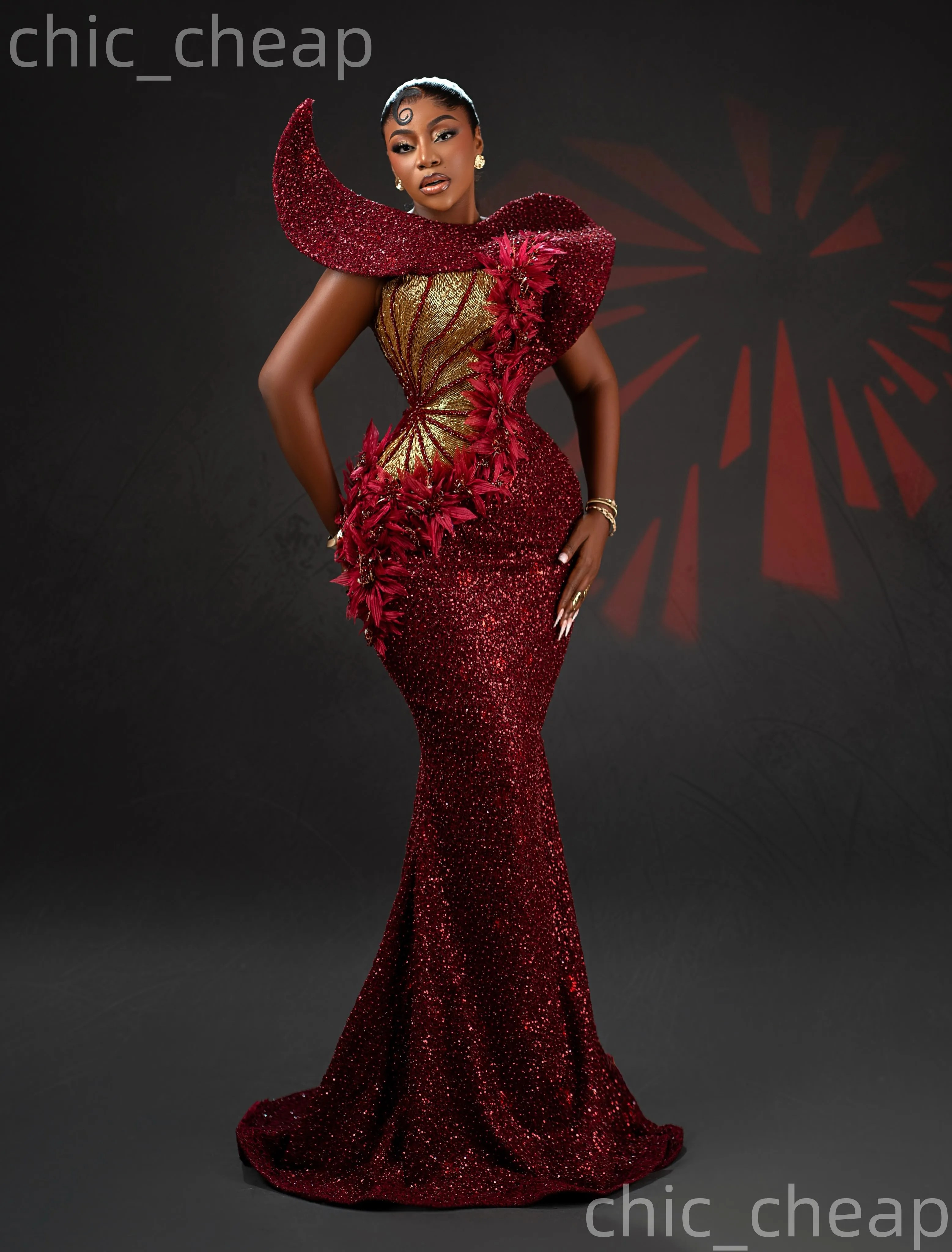 prom flowers for burgundy dress Mermaid Red Sparkly With Flowers,... From Redwhitebliss, Rs.25,031.47 prom bouquet Stunning Blonde Woman Burgundy Valentine's Day collection is a true showstopper Size:13-13,5 US / 44
