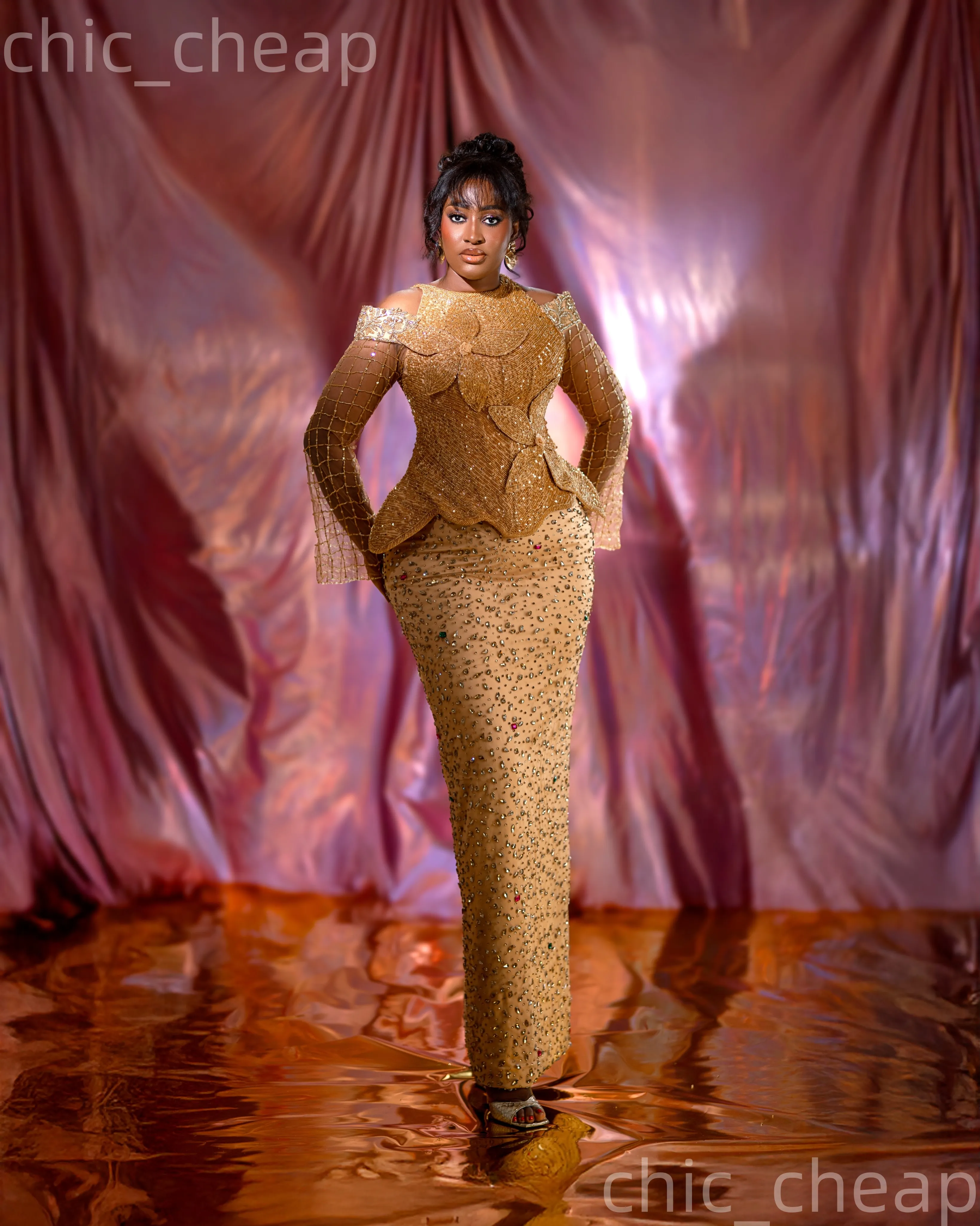 flowers for black and gold prom dress Sheath Gold Sparkly With Flowers,... From Chic_cheap, Rs.35,544.94 Asymmetric Dress