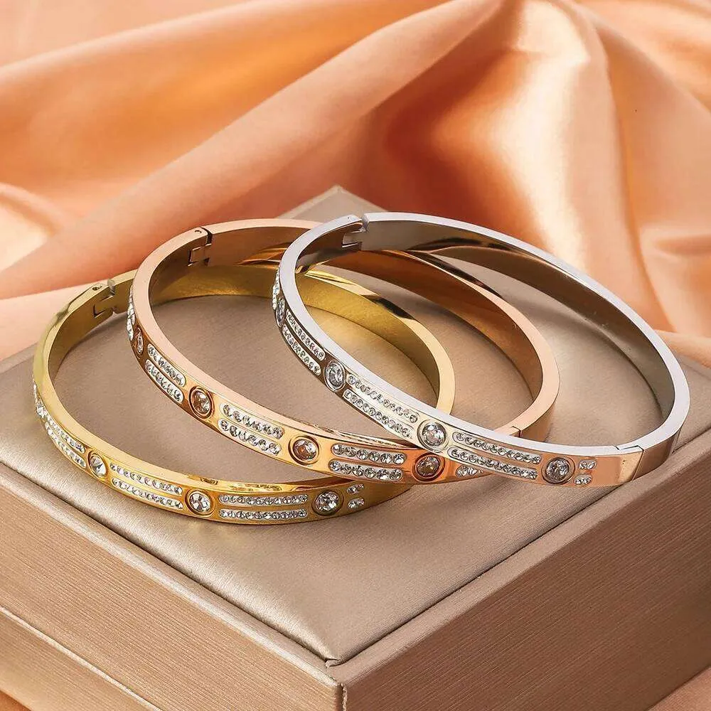 New Double Row Zircon Star Stainless Steel Bracelet Women's Lightweight Luxury Fashion Hand Accessory XJ260302_voghion.com