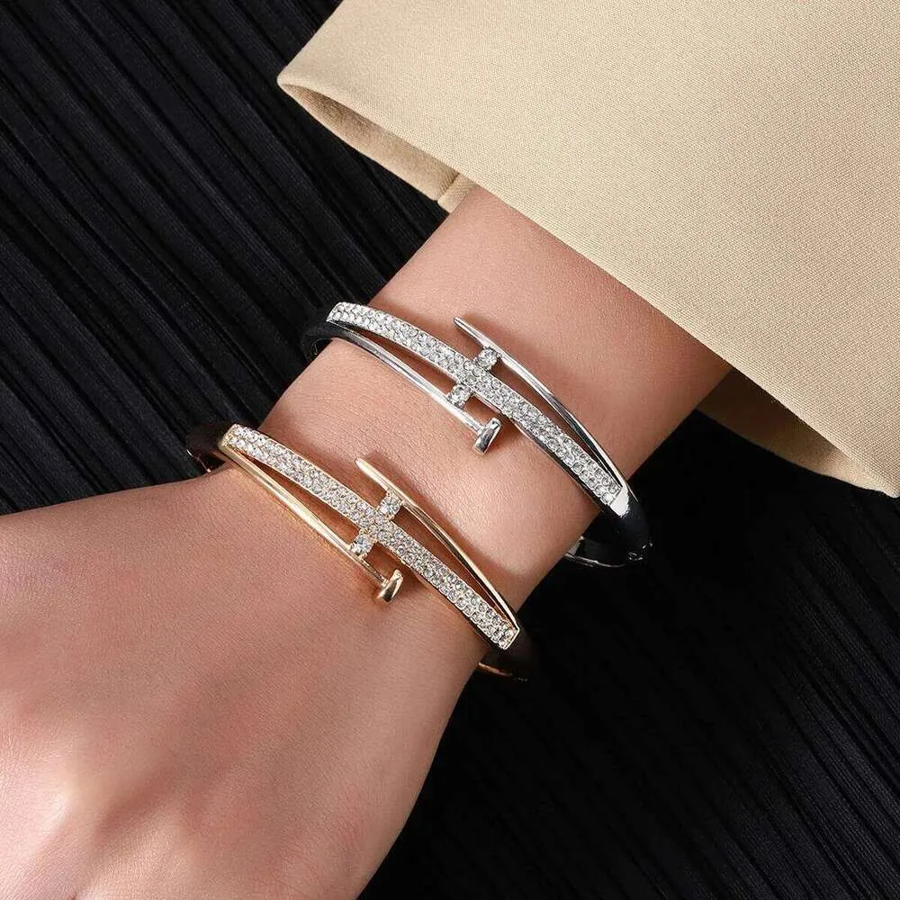 Pulsera de doble fila de diamantes para mujer, nueva moda 2026, sencilla, de gran venta, de aleación, para niñas y damas, joyería versátil de lujo._voghion.com