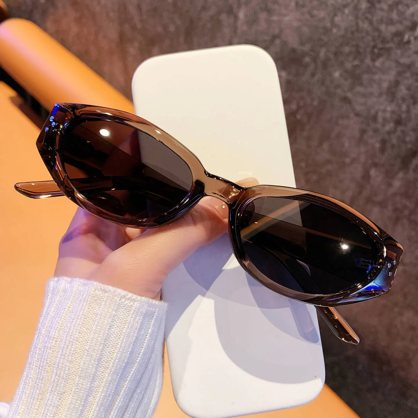 Cat Eye Sunglasses with Scratch Resistant Lenses GMKATEYE Retro Cat-Eye Y2K Style Sunglasses Nylon Lenses  main image 4