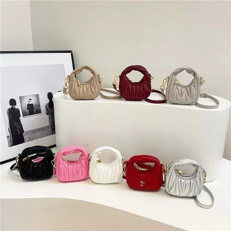 Designer Girls PU Leather Mini Messenger Bag   Metal... 