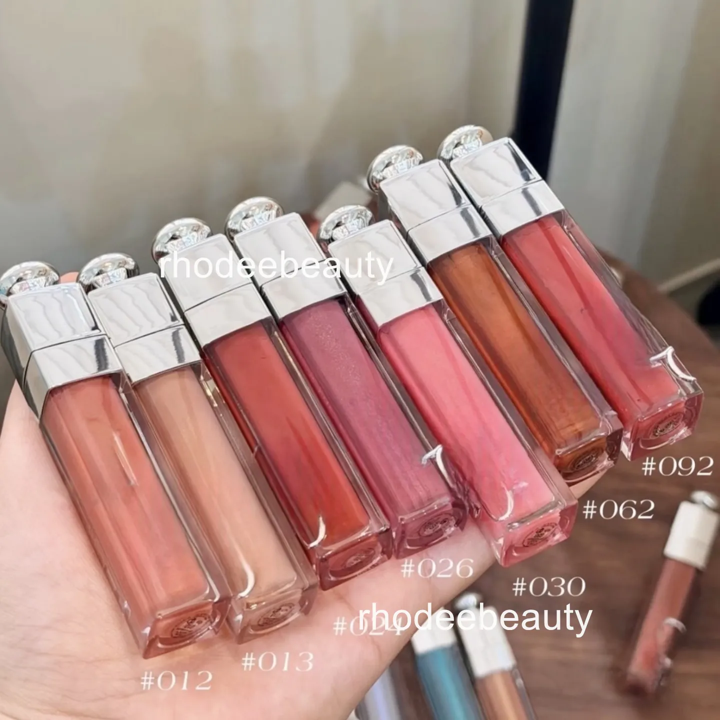 6ml Lip Gloss Hydrating Lip Balm, Shiny Glitter... 