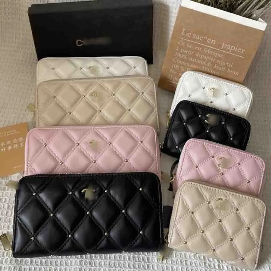 Luxury CC Wallet For Women   Quilted Zipped Clutch... 