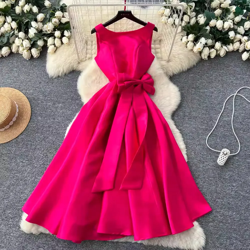 a line polyester dress French-style Sleeveless A-line with Elastic Waist and Bow for Office Wear Crochet Dress Pattern - body type: Apple Size:US16/UK20/EU48 refined silhouette.