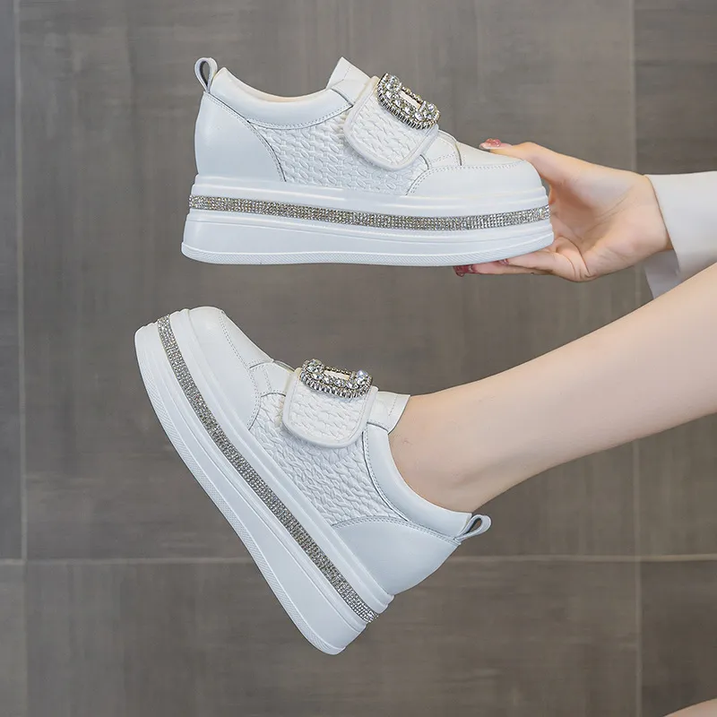 Damen Sneaker Mit Strassschnalle Und Verstecktem Keilabsatz_voghion.com