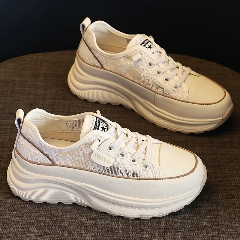 Sneakers plateau da donna in pizzo lacci neri bianchi chunky_voghion.com