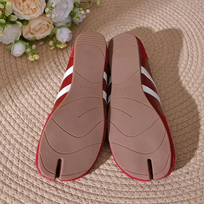 Comfortable Women's Tabi Flat Sandals Non-slip Walking Shoes_voghion.com