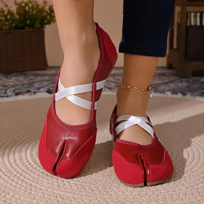 Comfortable Women's Tabi Flat Sandals Non-slip Walking Shoes_voghion.com