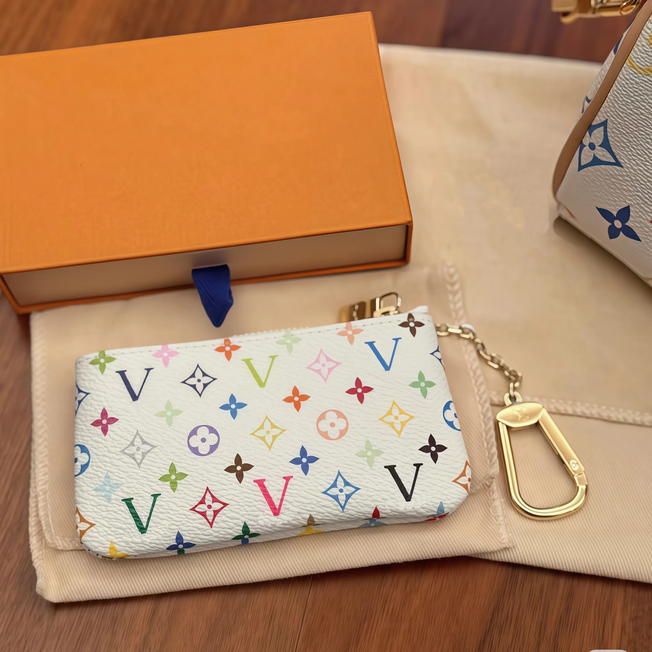 KEY POUCH M62650 POCHETTE CLES Designer Fashion Womens Mens Key Ring Credit  Card Holder Coin Purse Luxury Mini Wallet Bag Charm Brown Canvas