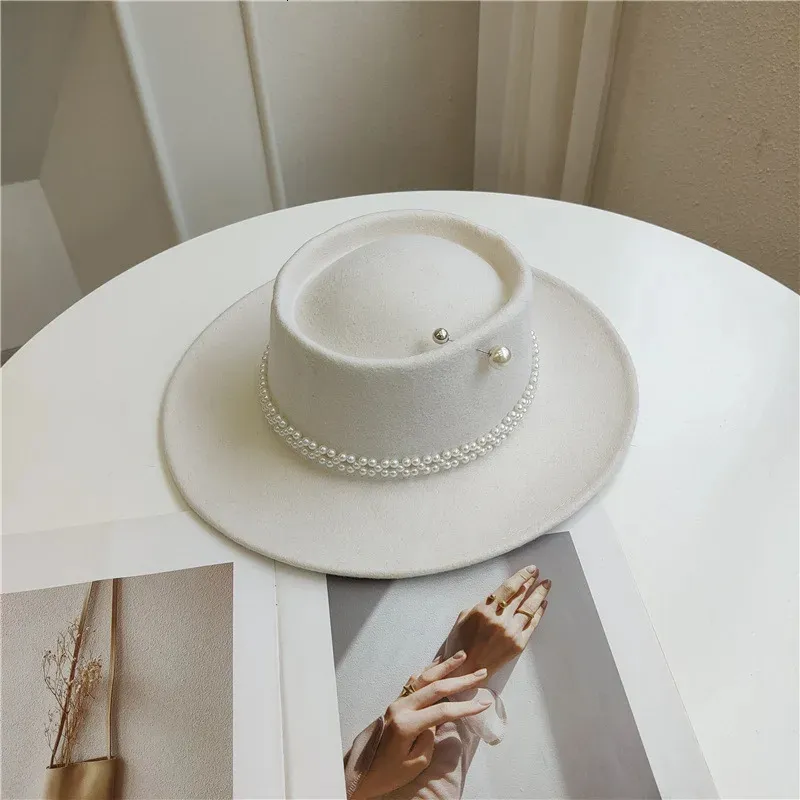 WIde BRIM FASHION HAT W/ CHAIN ACCENT MODA ME COUTURE | Accessories | Wide Brim Fashion Hat W  main image 3