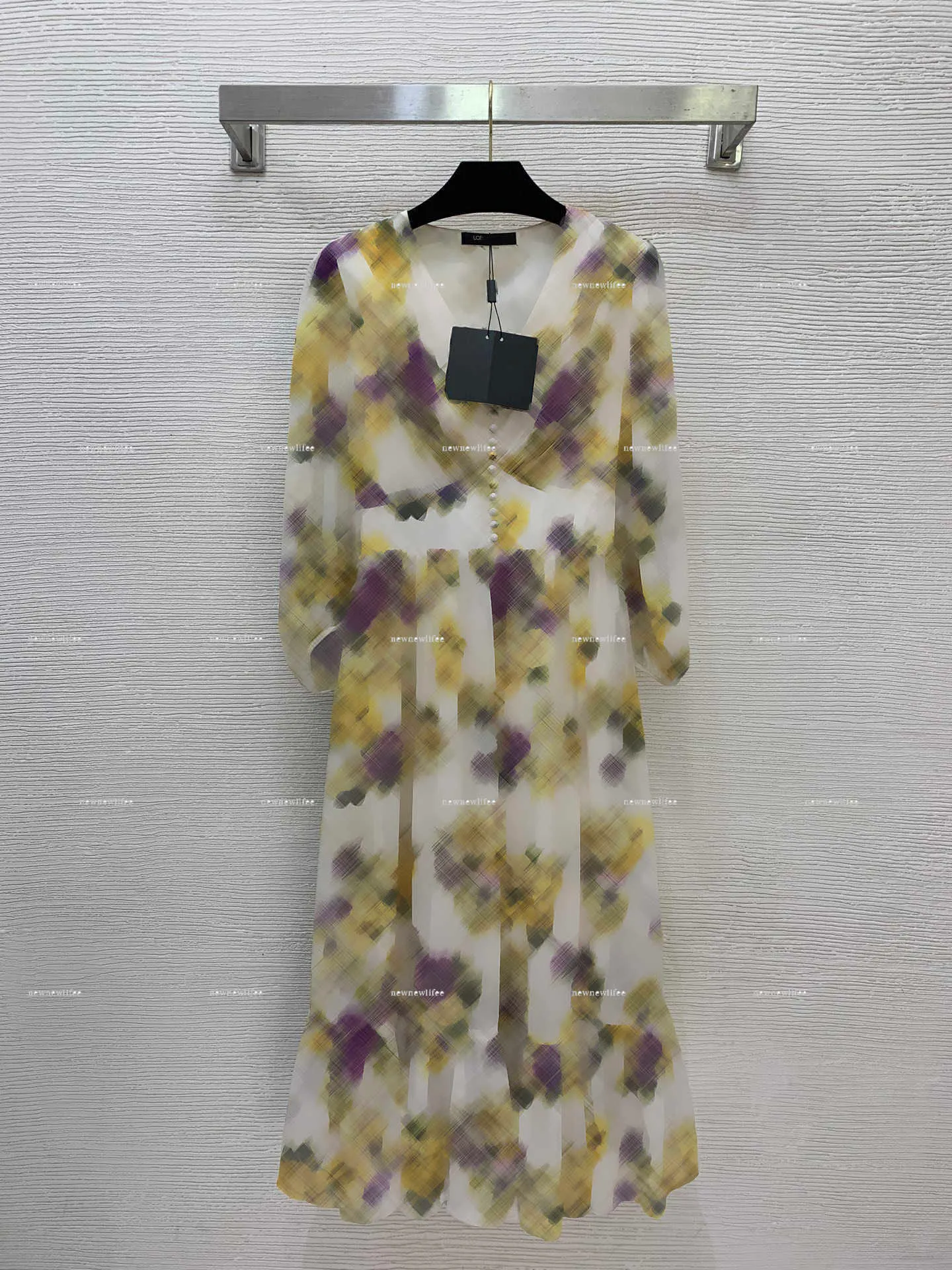 v neck knee length summer dress V-neck for women knee-length polyester sheath silhouette with sequins decoration from Dhgate Basic & Casual Dresses GirlsClothing-CasualDress-Page1of2