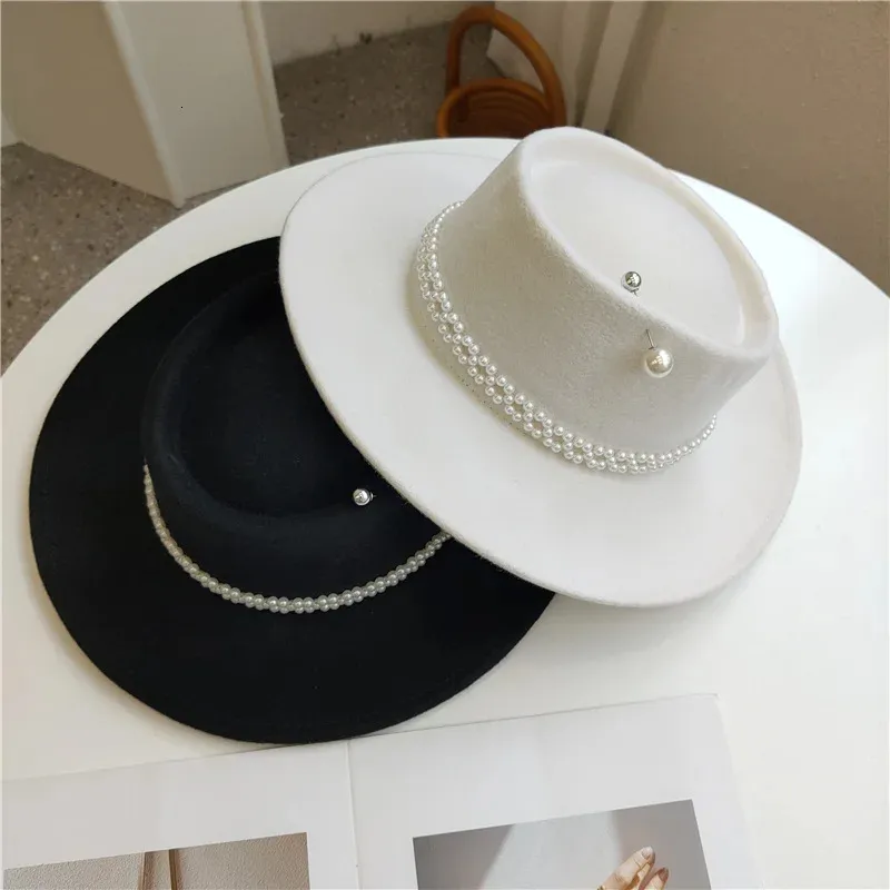 FASHION BRIM HAT W/ CHAIN ACCENT hat MODA ME COUTURE | Accessories | Fashion Brim Hat W Chain  main image 4
