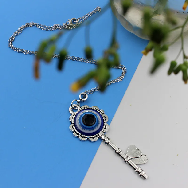 Set di collana e orecchini di lusso da donna con occhi azzurri, elegante e raffinato, 2026, con braccialetti e orecchini di design._voghion.com