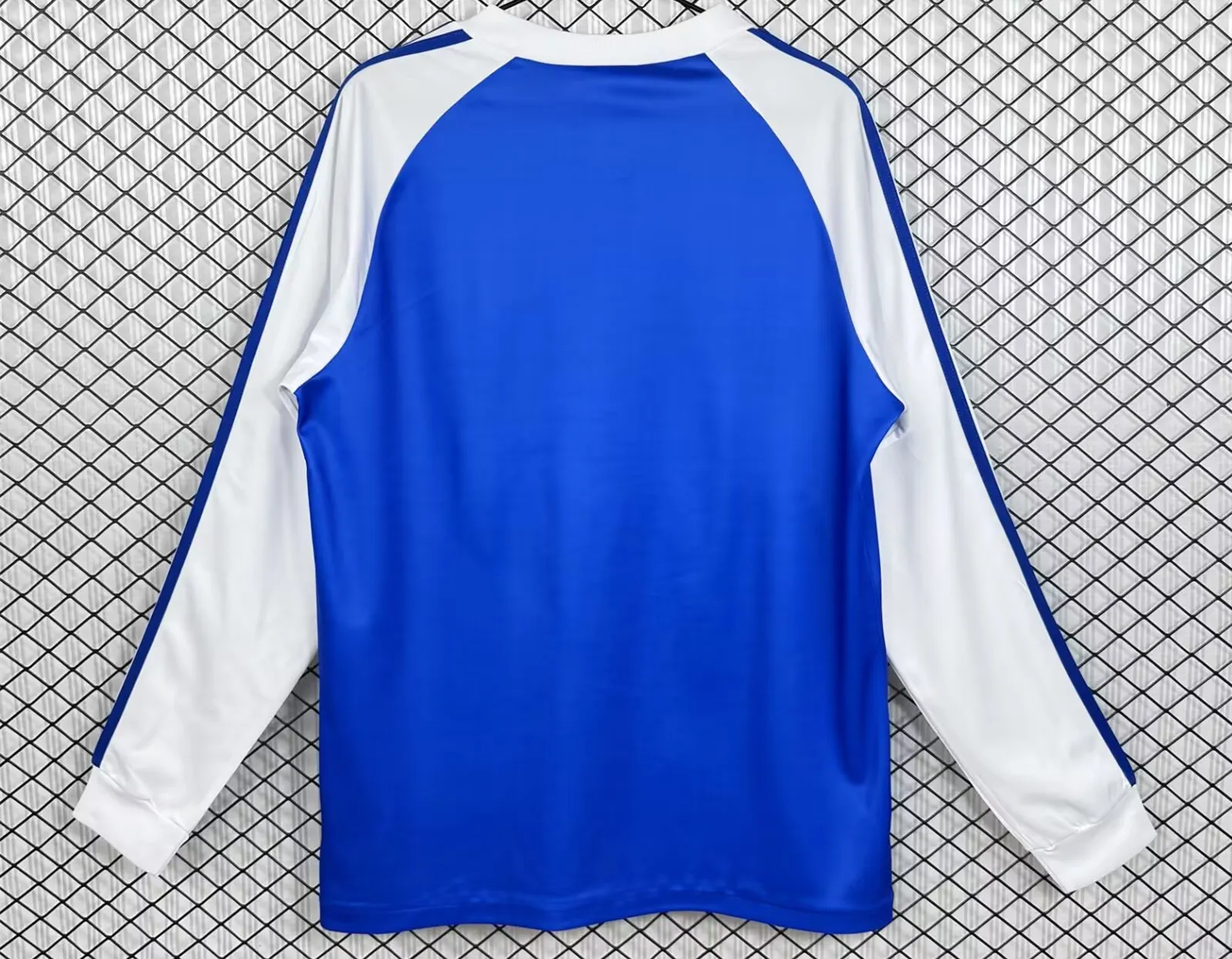 Maillots de foot vintage / rétro - The Football Market - Maillot RC Strasbourg rétro domicile N°10