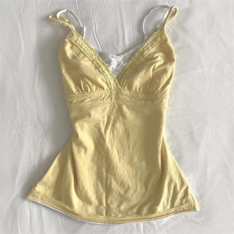 sexy diy clothes How to Dress for a Christmas Party, Inspired by 1990s Fashion Campaigns