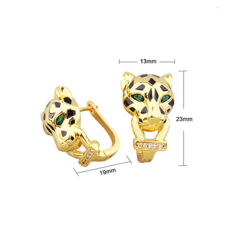 Statement Leopard Crystal Stud Earrings For Everyday Styling_voghion.com