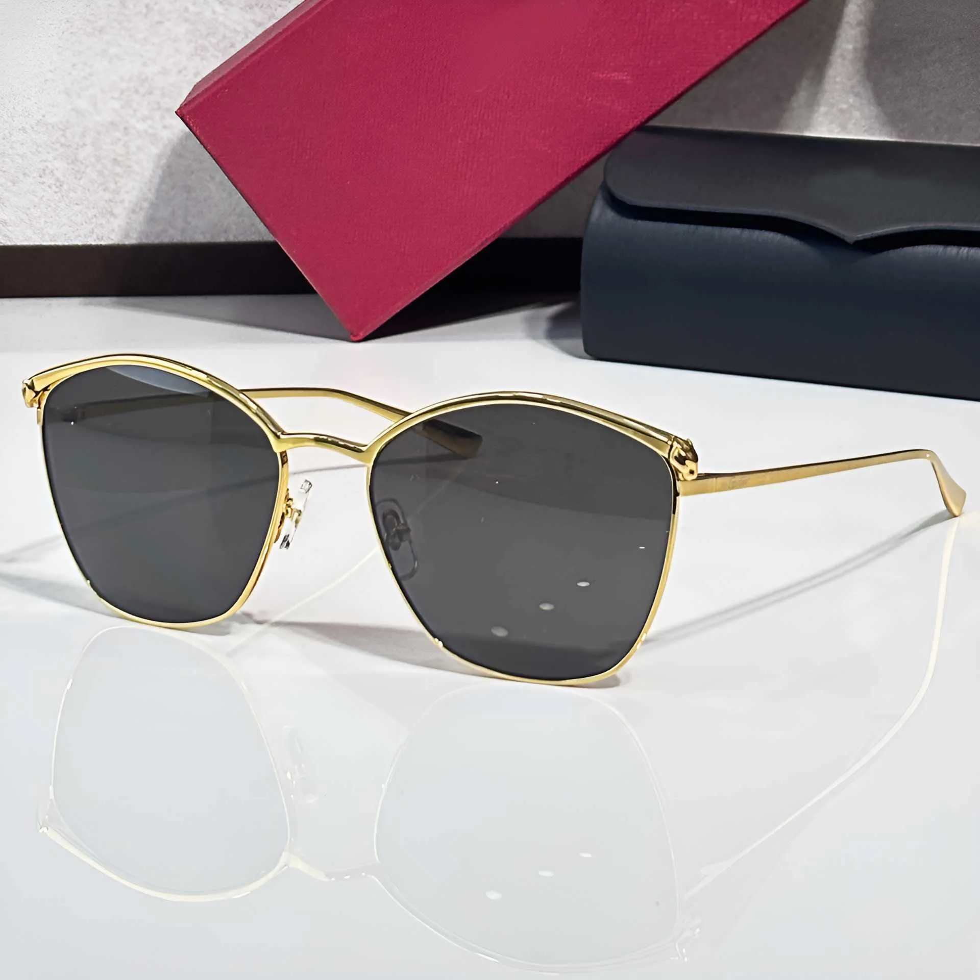 Round frame sunglasses with PC frame and UV400 protection for outdoor ...