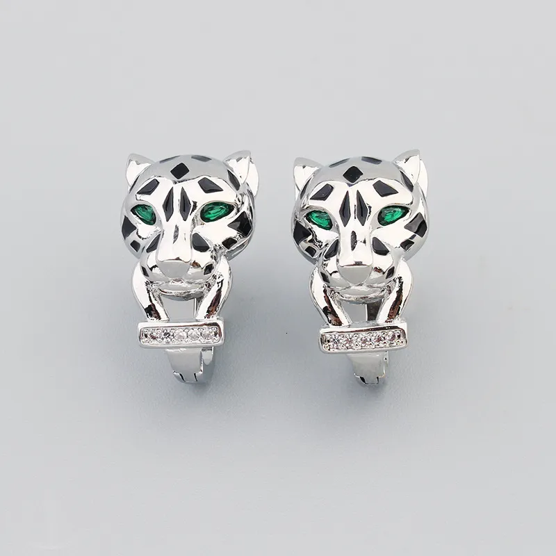 Statement Leopard Crystal Stud Earrings For Everyday Styling_voghion.com