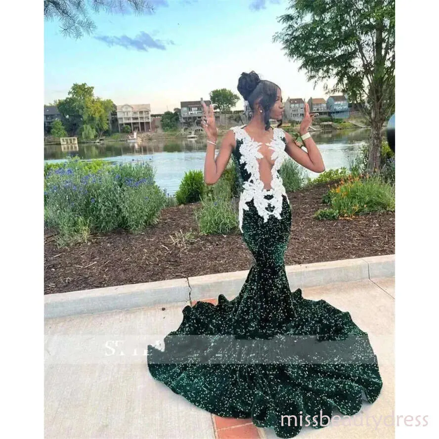 women's black dress coat Black Square Neck Mermaid Satin Long Prom Dresses With Pearls Black / 00