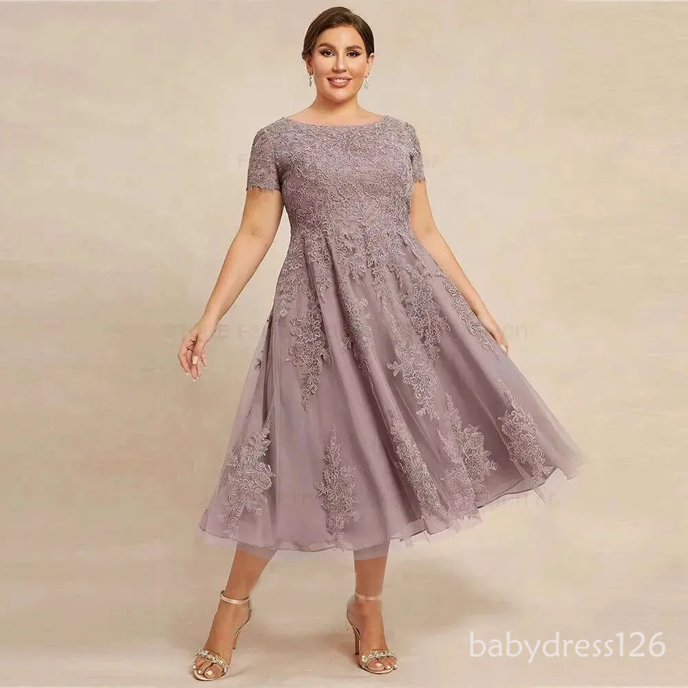 Plus Size Mother of the Bride Dress A-Line Scoop Neck Short Sleeves Tea- Length Lace Tulle from Dhgate Mother's Dresses - price 126.11 Plus Size Mother of the Bride Dress A-Line Scoop Neck Short Sleeves Tea- Length Lace Tulle from Dhgate Mother's Dresses - price 126.11
