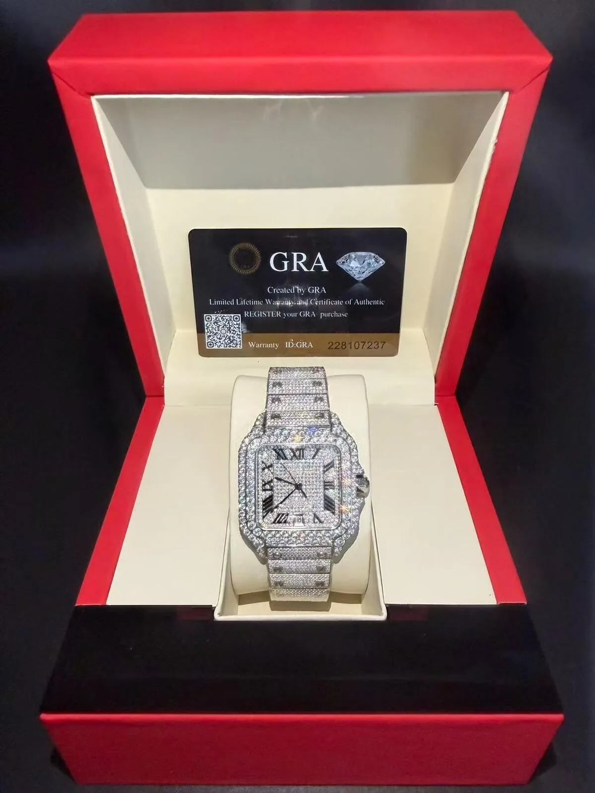 【GRA鑑定書・箱付】 iced out watch Moissanite VVS Mens Moissanite Diamond Diamond Watch With GRA From
