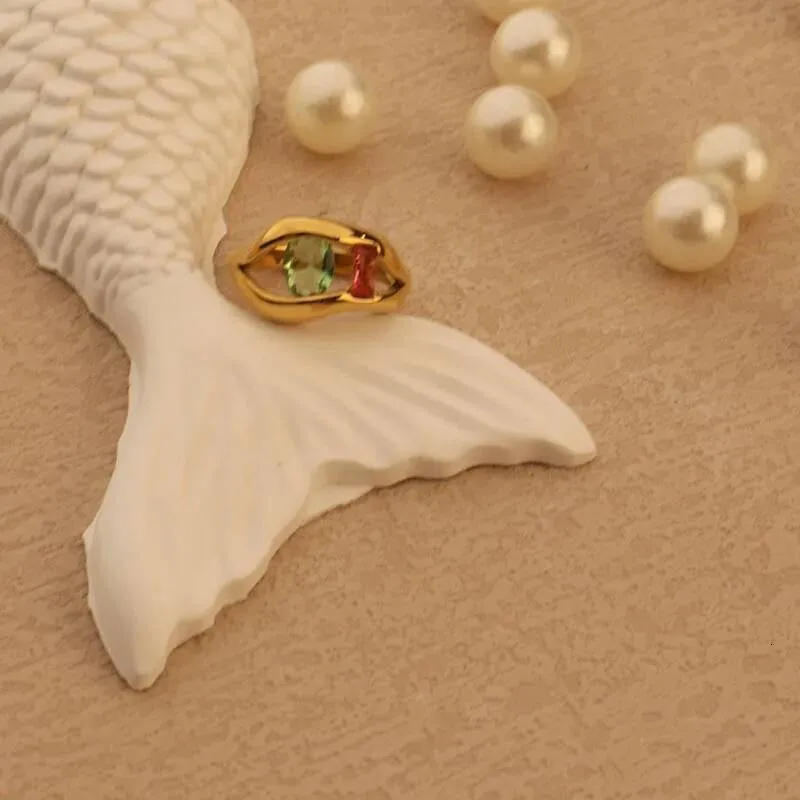 Golden Plated Fashion Unique Lip Design Ring For Women Cubic Zirconia Stainless Steel Finger Jewelry Accessories_voghion.com