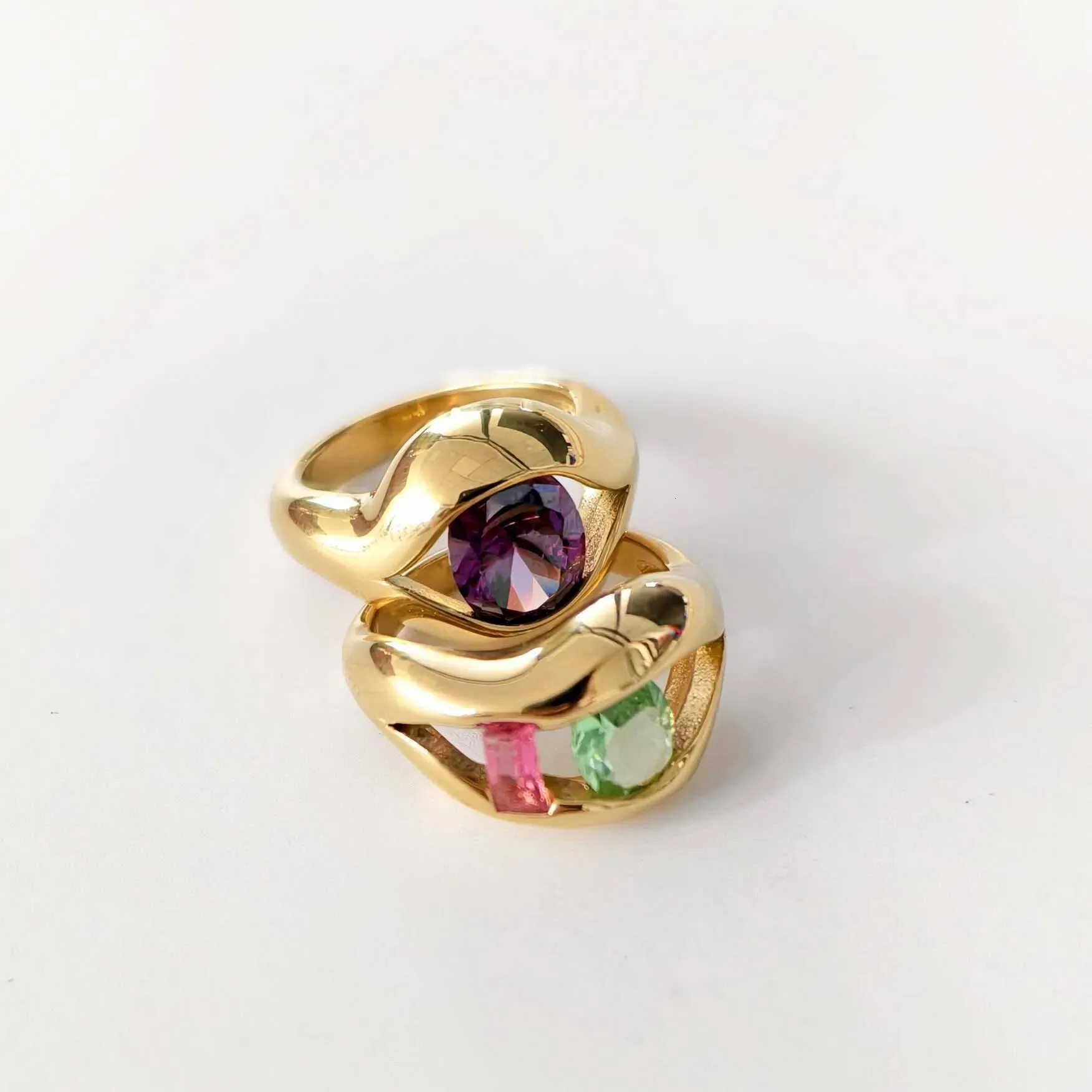 Golden Plated Fashion Unique Lip Design Ring For Women Cubic Zirconia Stainless Steel Finger Jewelry Accessories_voghion.com