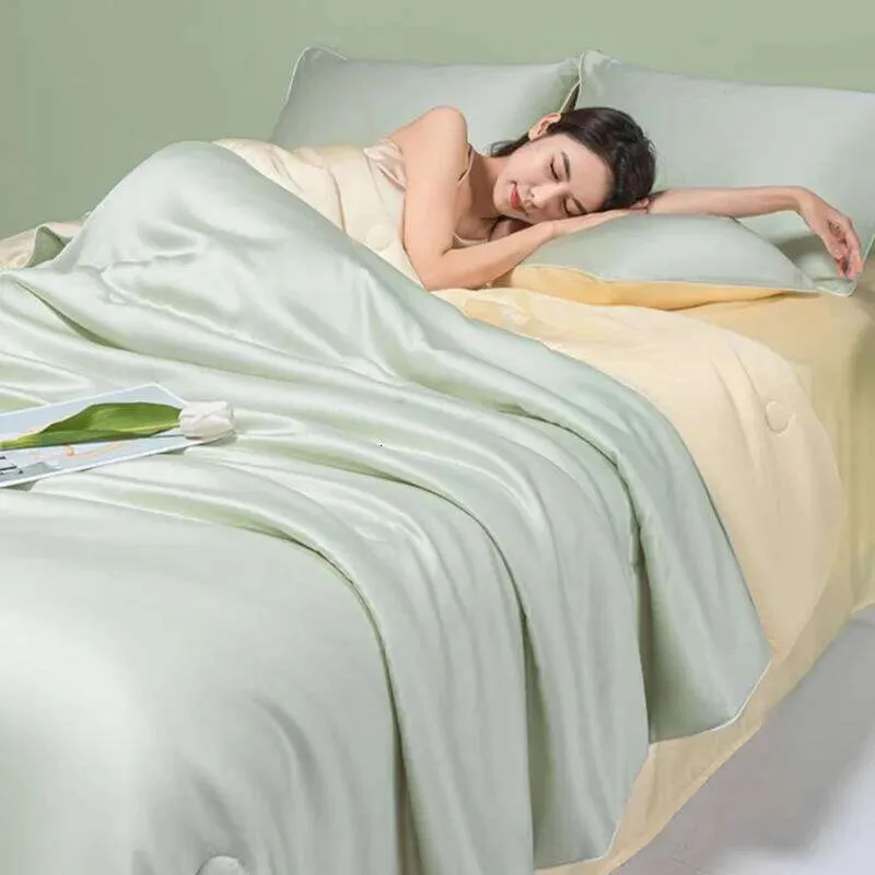 Summer Cooling Quilt And Pillowcase Set Silky Soft Bedding 3pcs_voghion.com