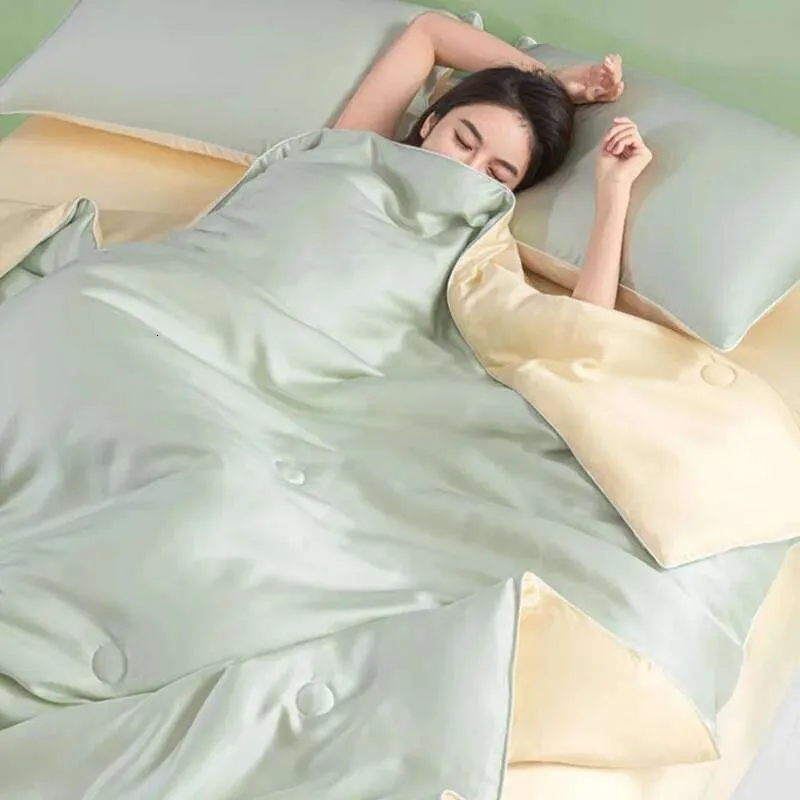 3Pcs Two-Color Summer Cooling Set Soft Silky Quilt And Pillowcase For Naked Sleep Skin-Friendly Thin Comforter Bedding_voghion.com