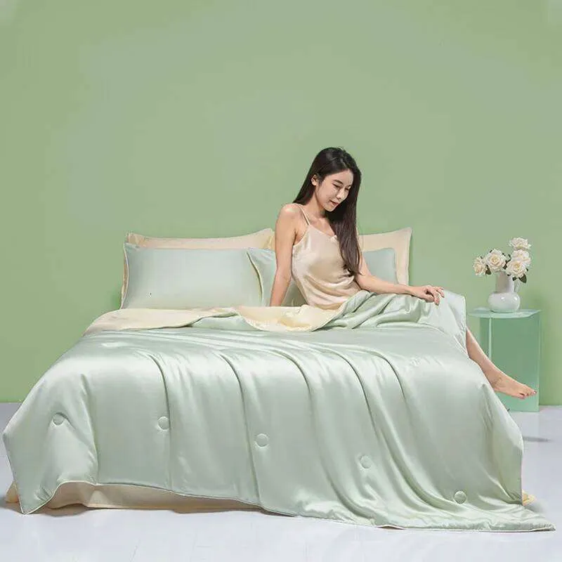 Summer Cooling Quilt And Pillowcase Set Silky Soft Bedding 3pcs_voghion.com