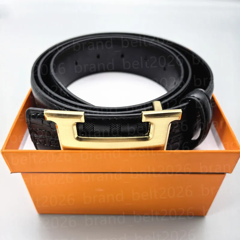 Luxury PU Belt for Women with Golden Alloy Letter Buckle  display picture 1