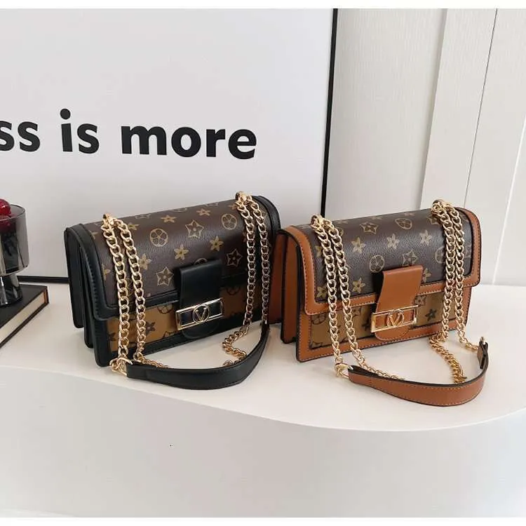 Chic Printed Crossbody - Versatile Shoulder Bag Women, Small and Lightweight for Daily Use
