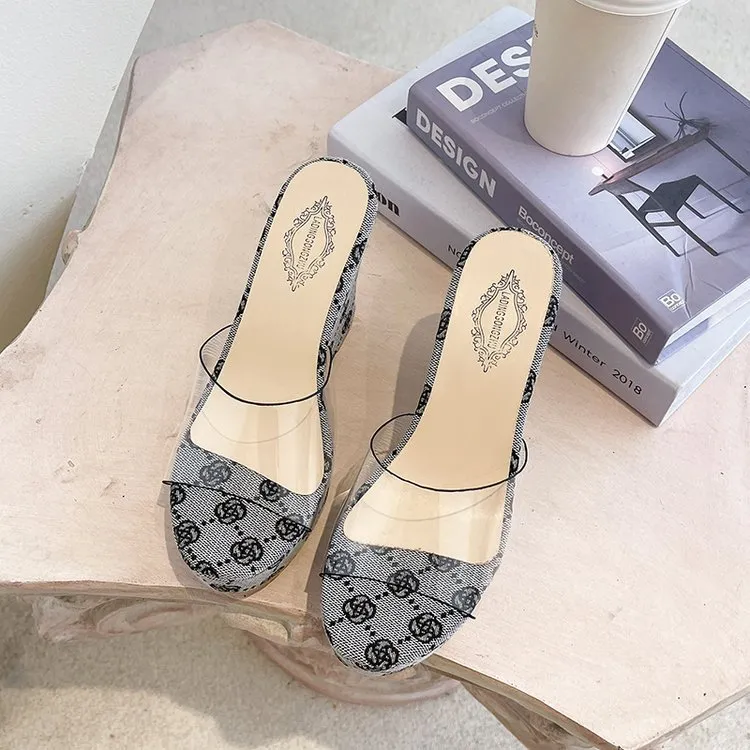 Elegantes sandalias de tacón alto para mujer, estilo veraniego 2026, con diseño estampado, plataforma de cuña, transparentes y transpirables._voghion.com