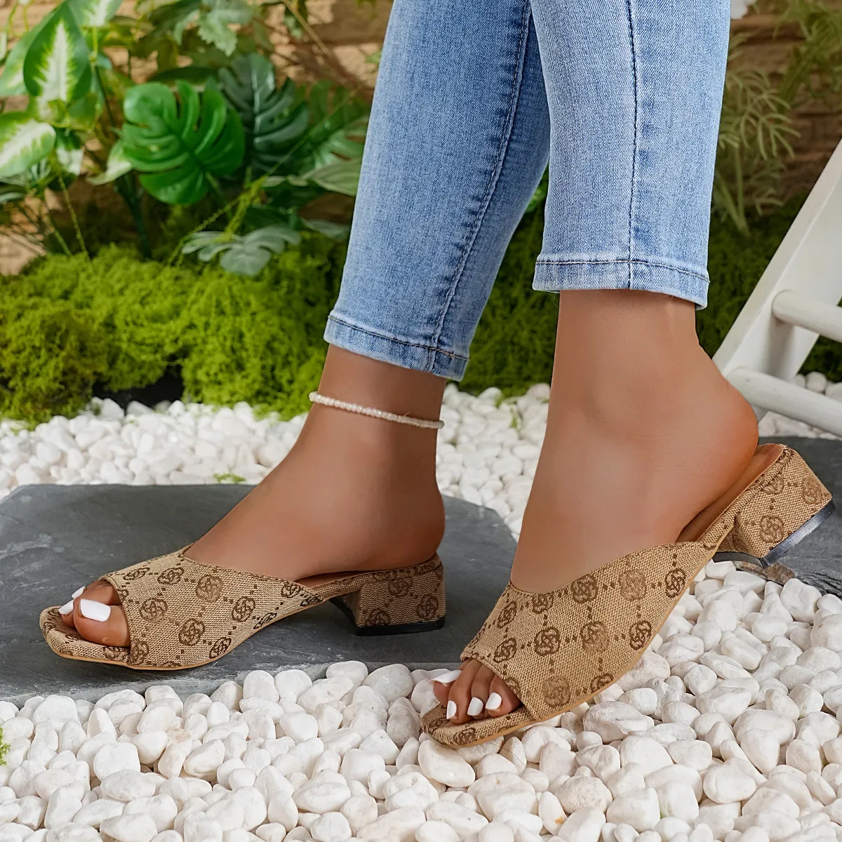 2026s Summer New Style Design Women's Slope Heel Large Size 36 43 Fashion Versatile Temperament Cool Slippers Free_vogvips.com