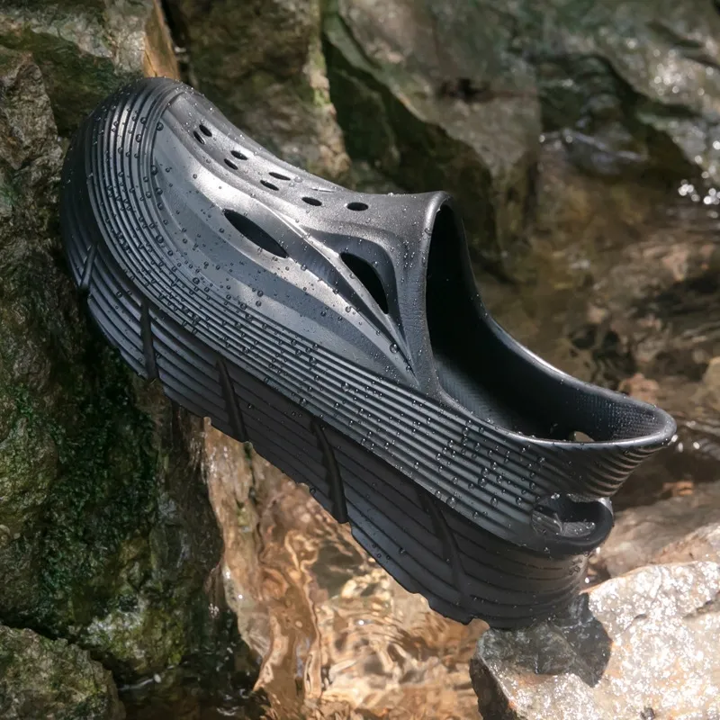 2026 New Hot Selling Men's Outdoor Slippers Thick Soled Hiking Sandals Breathable Quick Drying Water Lightweight Anti_voghion.com